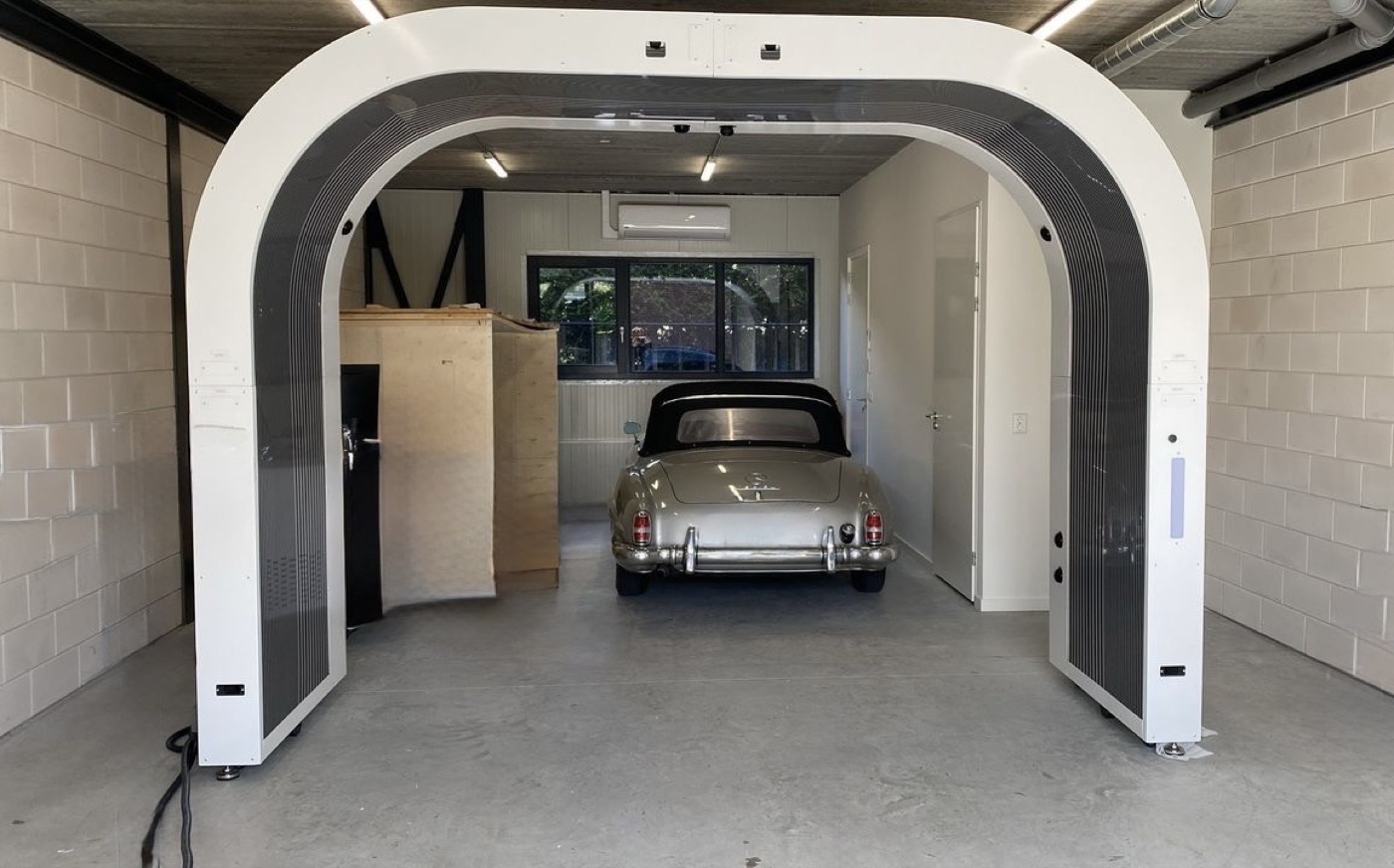 Scanner 360° — auto d epoca nell arco